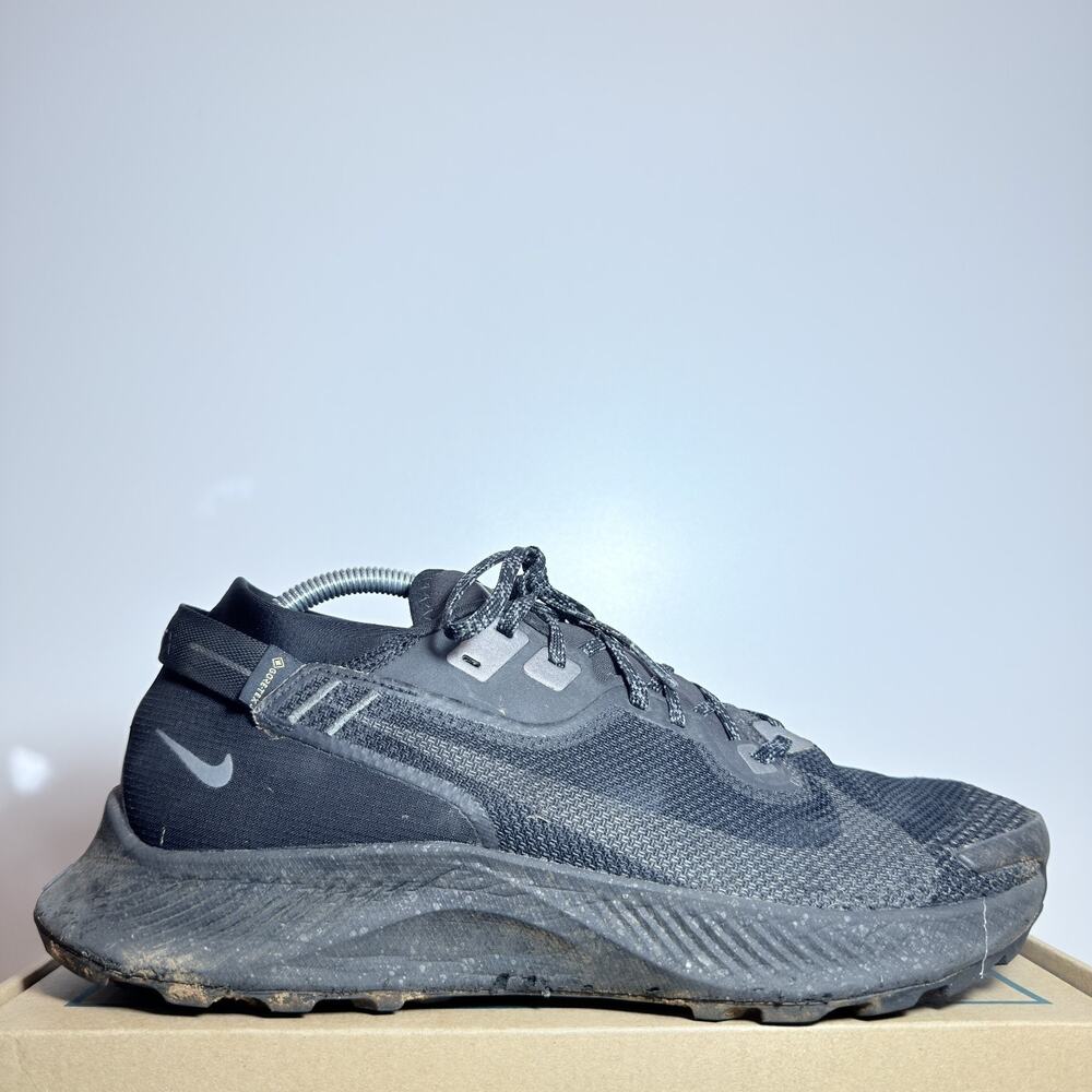 Nike Pegasus Trail 2 GORE-TEX Mens 10.5 Black Waterproof Running Shoes GTX